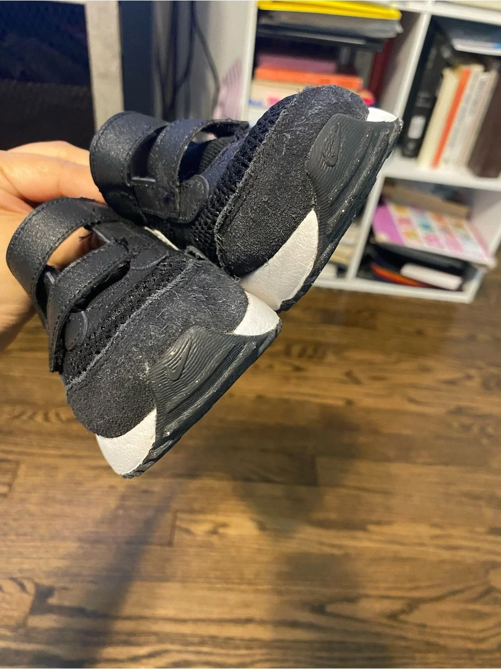 Nike easy velcro